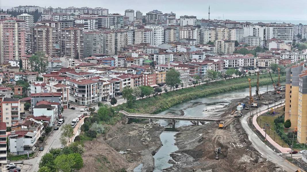 12 kişi ölmüştü! Mühendislik hatası olarak anılan köprü 23 yıl sonra yenileniyor 7